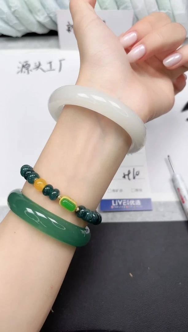 未镶嵌手镯石英质玉14-5960