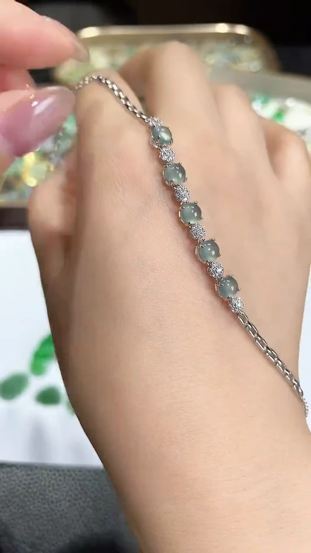 颈饰银S925镶嵌翡翠202555555多样性发一