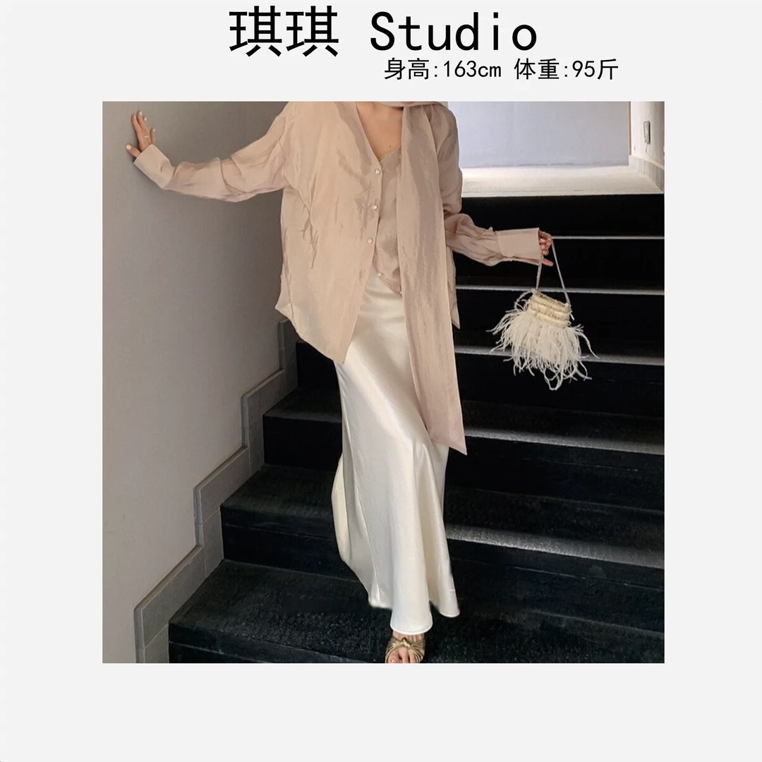 春季新款轻奢高级感舒适潮流气质时尚复古显瘦减龄缎面半身裙-U