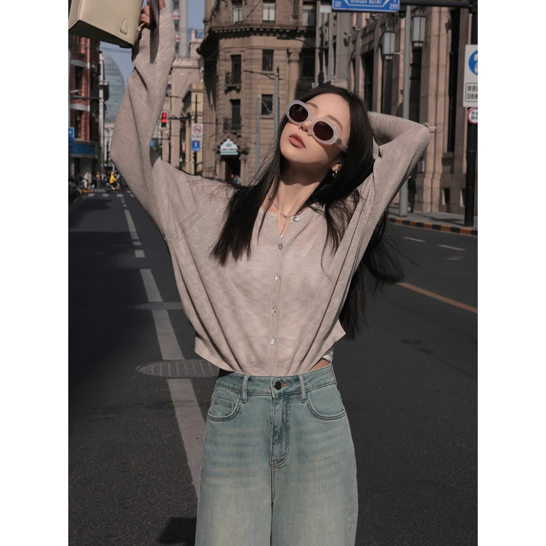 张贝贝ibell百搭设计感防晒外套女 软糯亲肤 简约圆领针织开衫