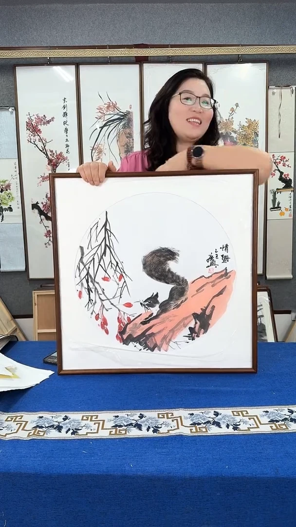 国画松鼠图 实木画框 63*63