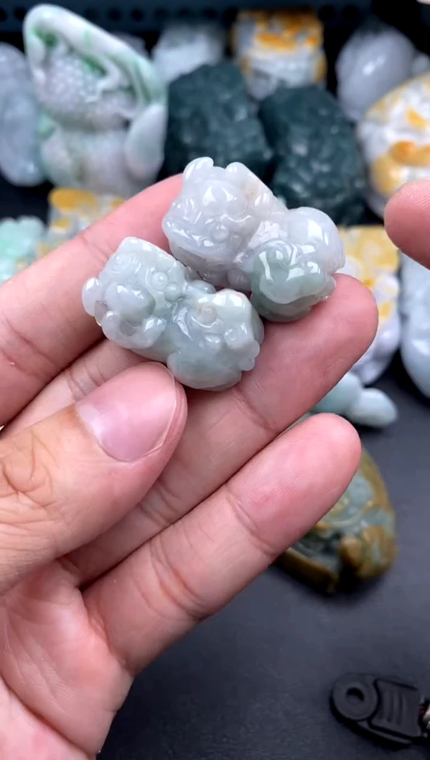 吊坠(不含链)未镶嵌翡翠1