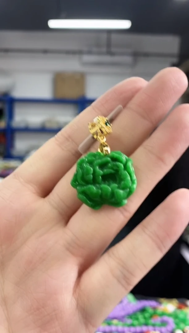 翡翠未镶嵌吊坠(不含链)多样性发其一颜色微差