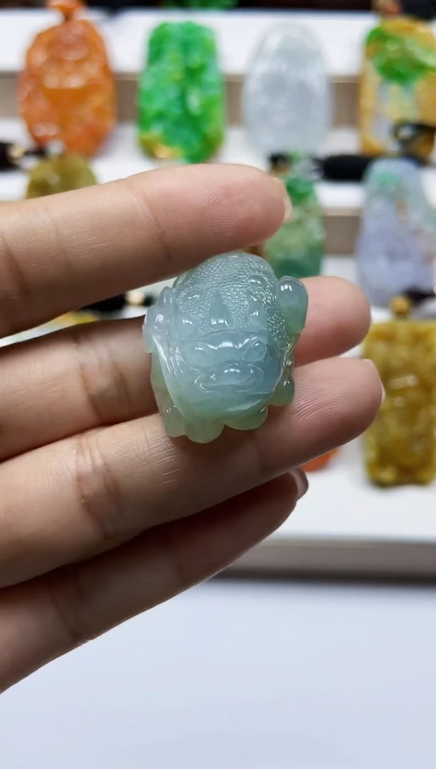 颈饰未镶嵌翡翠翡翠A货