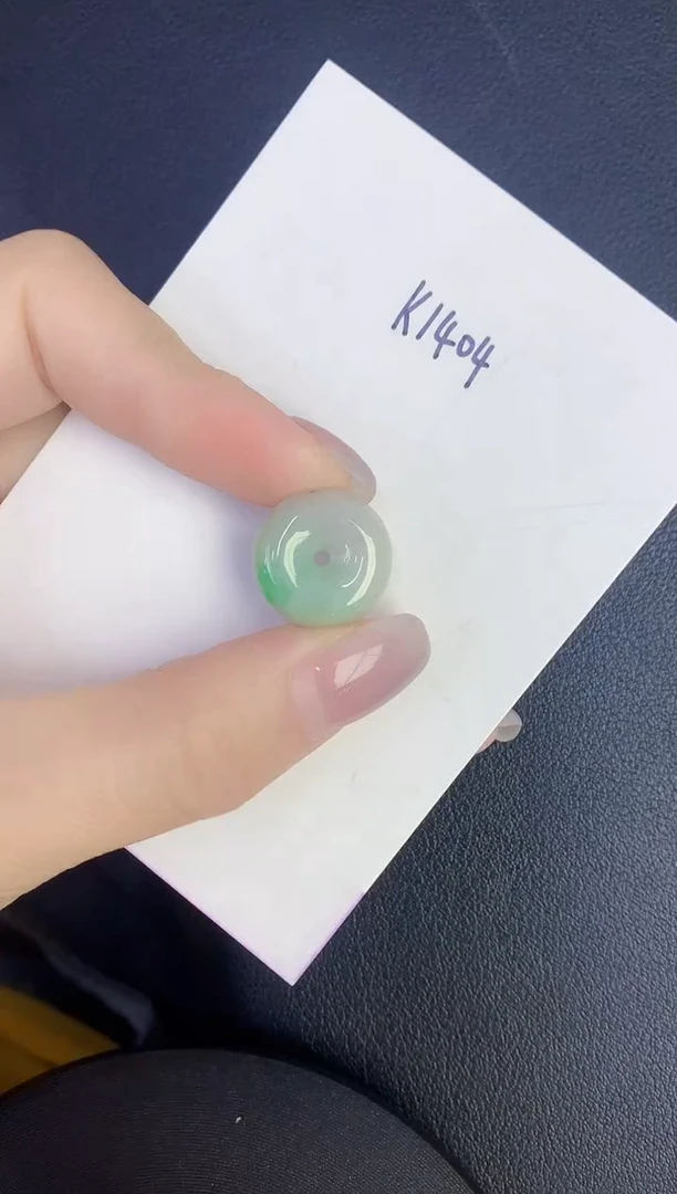 颈饰未镶嵌翡翠缅甸天然翡翠A货