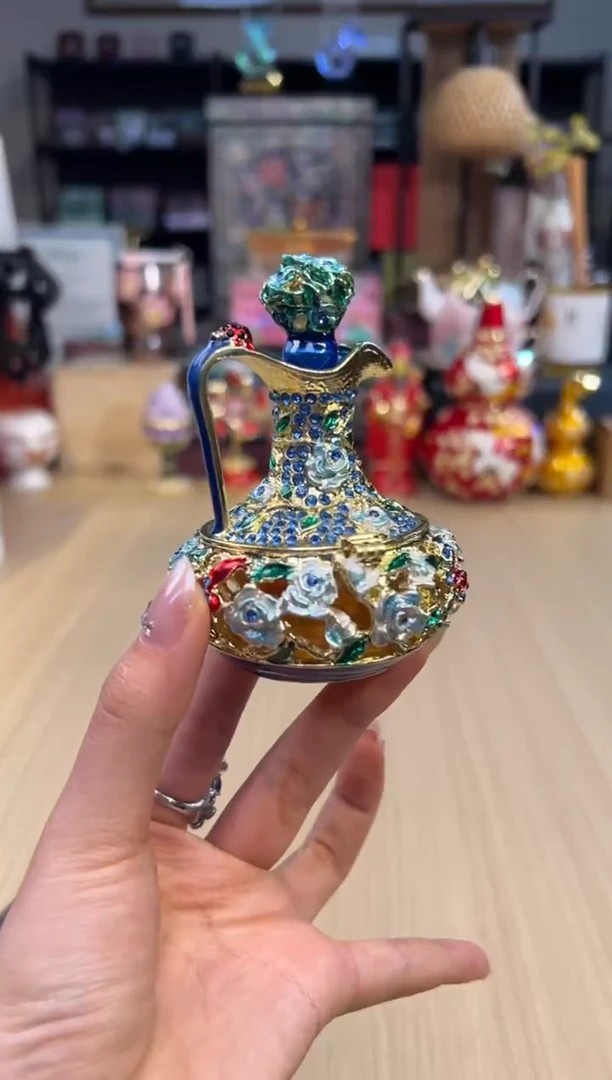 155七宝蓝色香水瓶