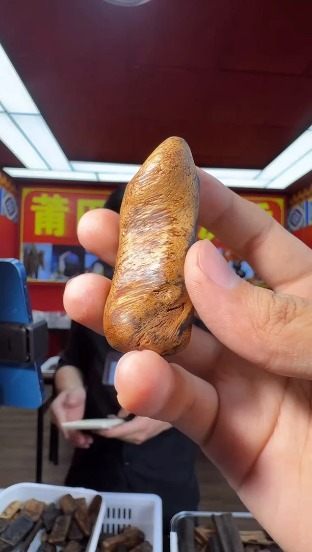 沉香吊坠x145都彭红土多样性发一