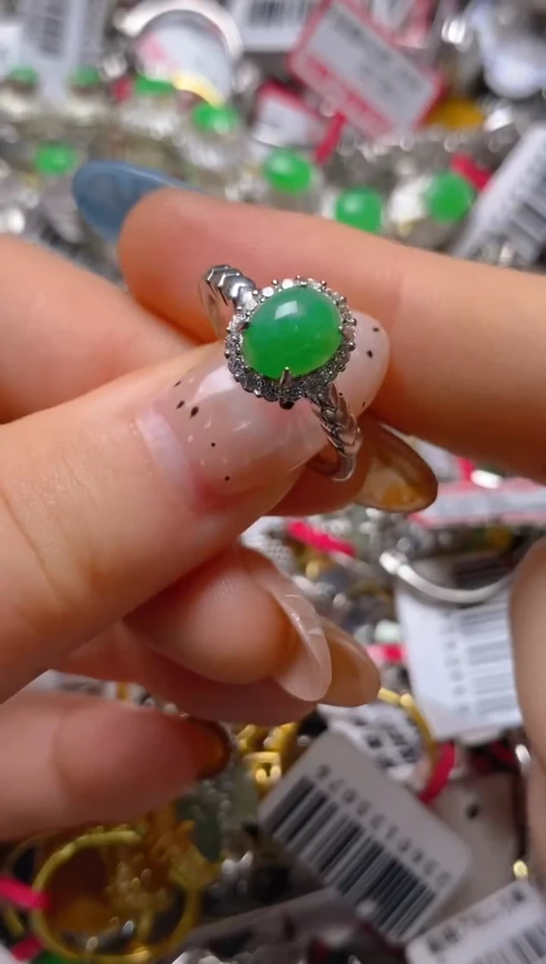 银S925镶嵌戒指翡翠百内无证书