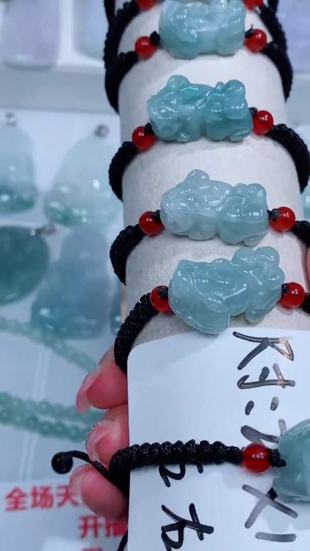 翡翠未镶嵌颈饰手绳吊坠团购多样性发一件