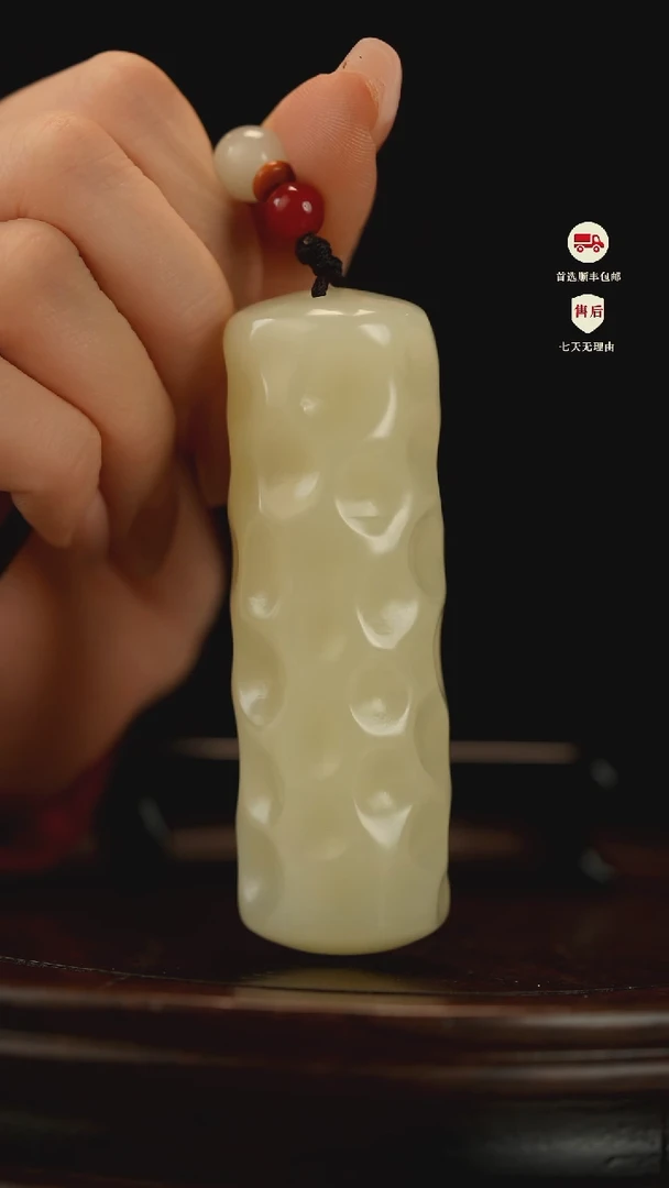 云南石竹叶青雕刻：千锤百炼锤纹把件摆件