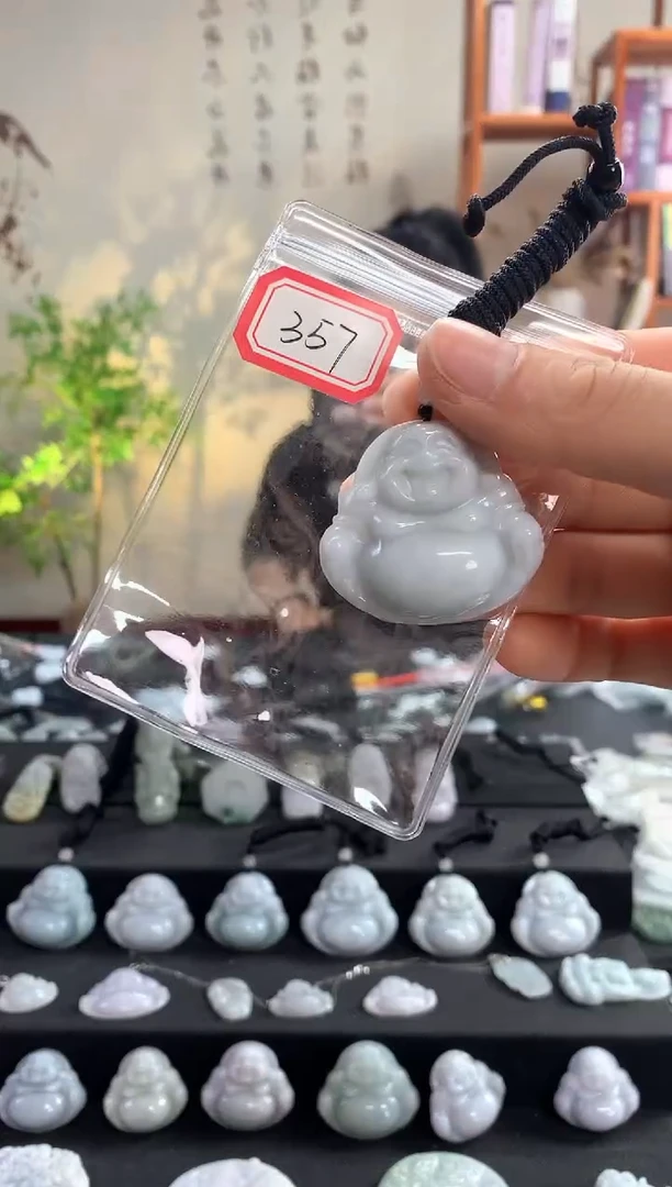 【闪购商品】翡翠颈饰未镶嵌佛公357