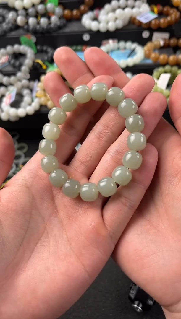 【闪购商品】和田玉手串未镶嵌且末青白老型珠手串卡12mm微色差