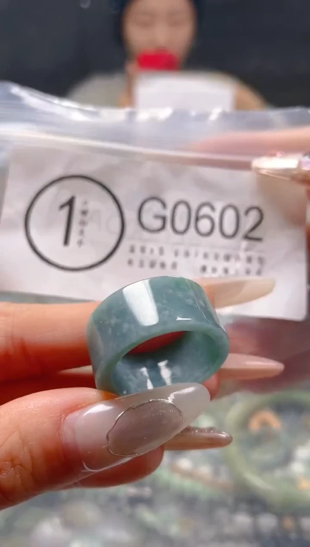 【闪购商品】翡翠颈饰未镶嵌20.9/G/翡翠A货一图一物