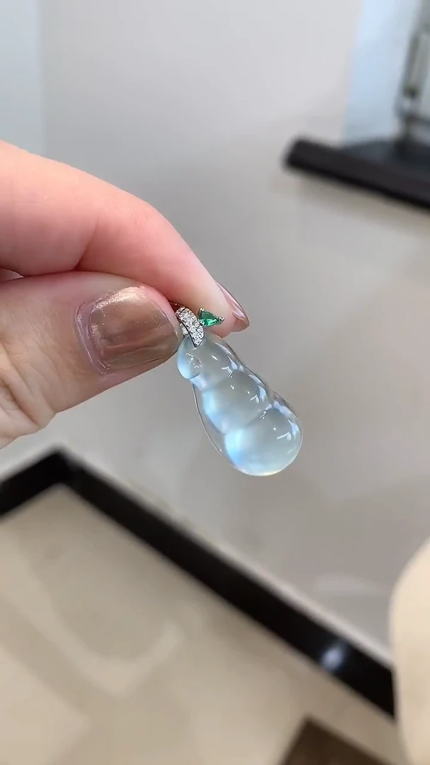 未镶嵌蛇纹石玉吊坠(不含链)四季豆