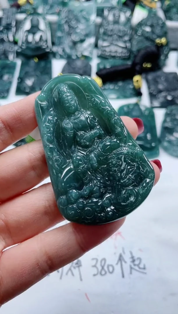 【闪购商品】翡翠颈饰未镶嵌