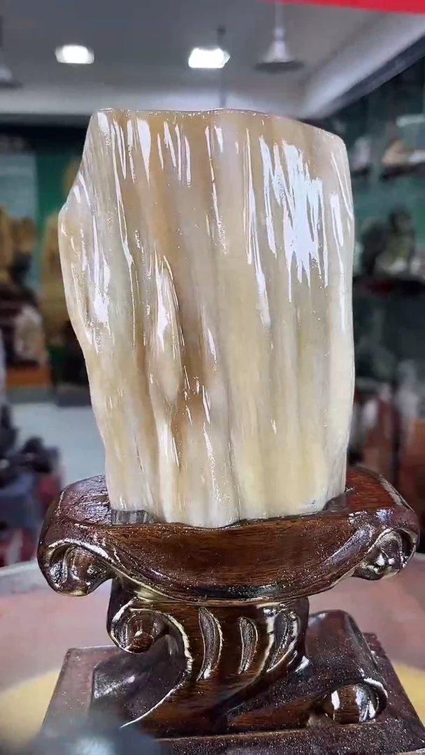 缅甸天然树化玉摆件