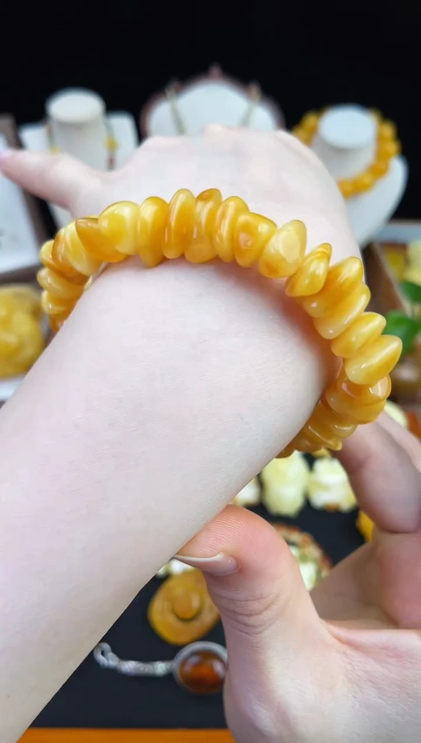 琥珀未镶嵌珠宝奇石柒月