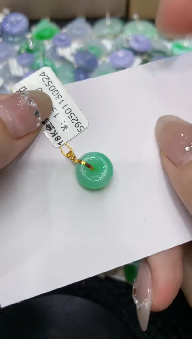 【闪购商品】翡翠颈饰18K金镶嵌2222222221