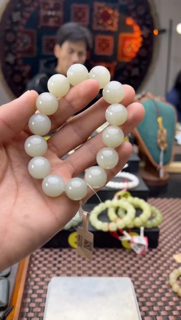 未镶嵌手串和田玉且末料青白玉手串卡16