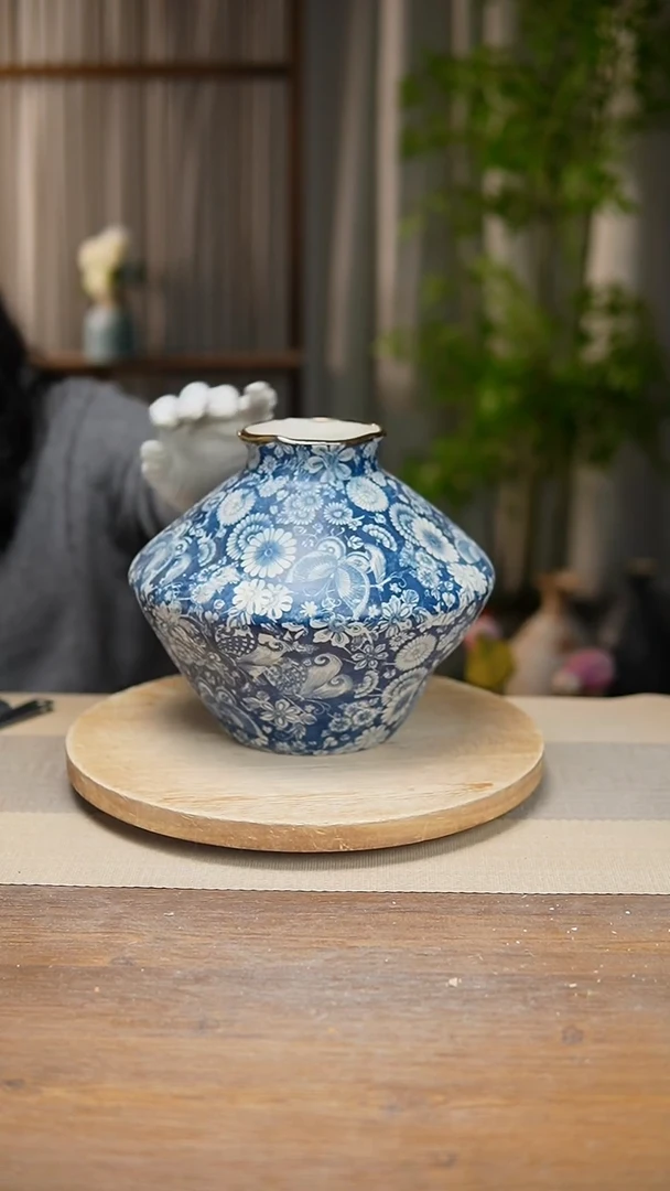 【闪购商品】陶瓷花器青花瓷蝶恋花飞碟