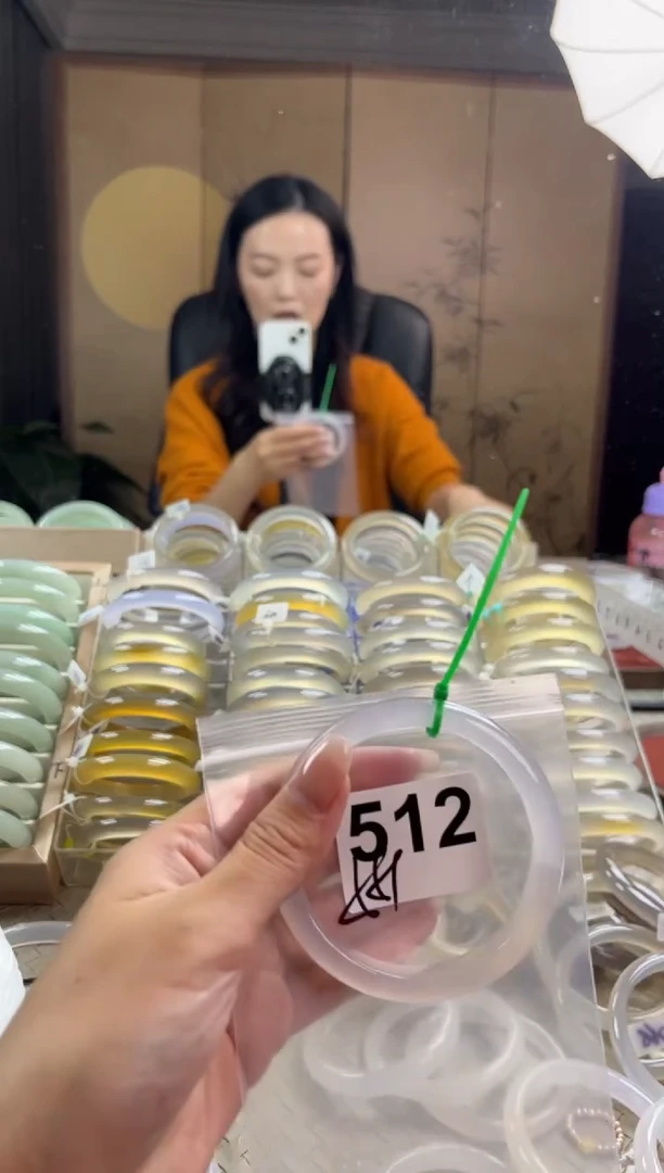 手镯玛瑙/玉髓未镶嵌512