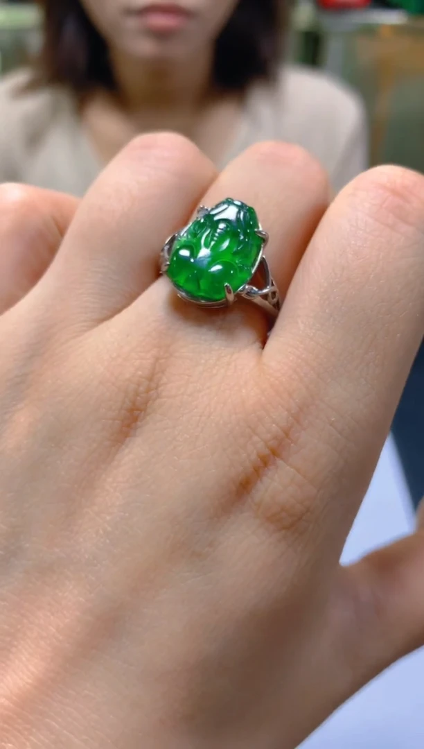 未镶嵌戒指翡翠多样性发一