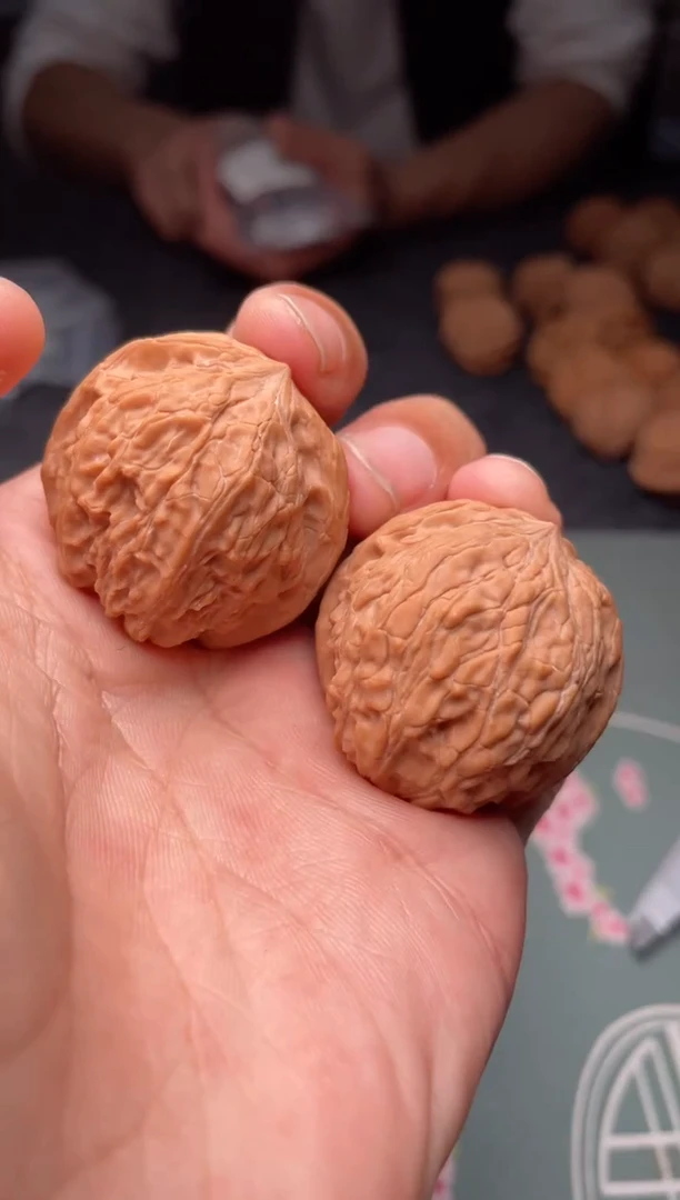 把件文玩核桃a247  猫眼  34尺