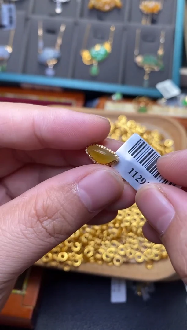 翡翠18K金镶嵌颈饰净货11293