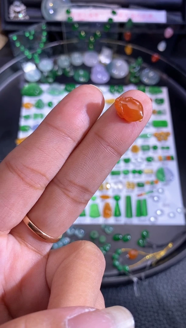 未镶嵌挂件翡翠金蟾
