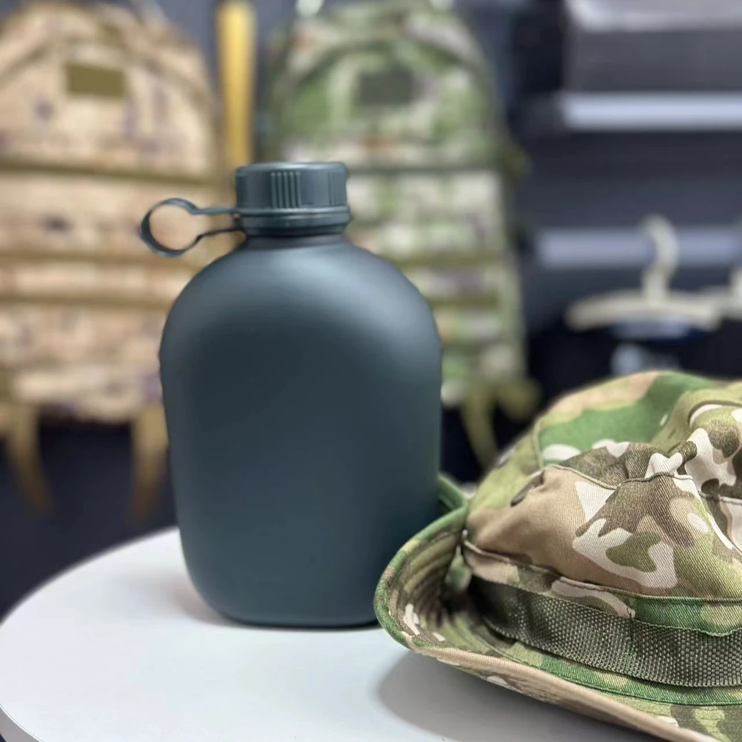 便携式1-0大容量学生旅行户外训练轻便专用水壶登山