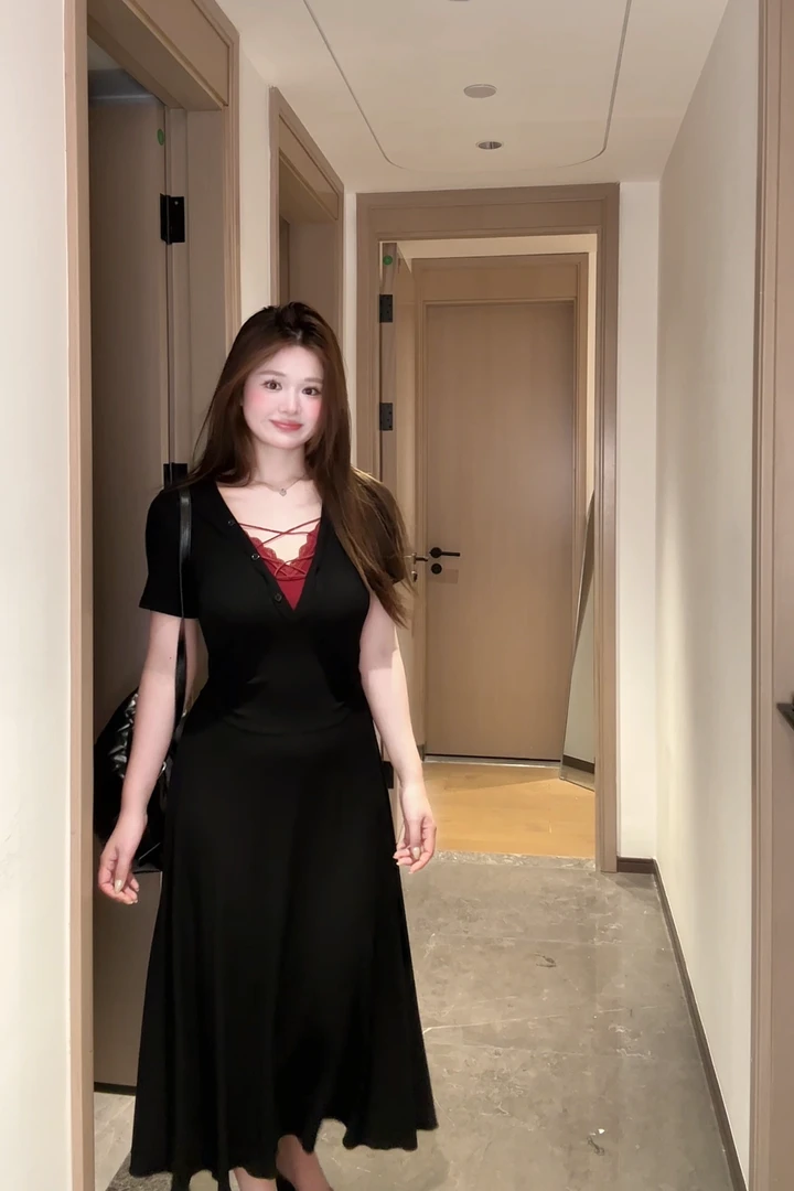 【王葡萄专属】胖MM 短袖连衣裙纯欲V领蕾丝拼接假两件性感连衣裙