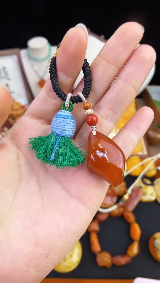 琥珀未镶嵌珠宝奇石柒月