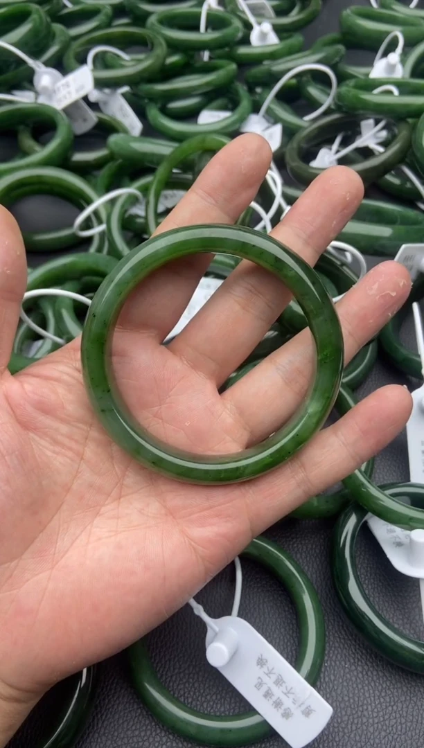 未镶嵌手镯和田玉（碧玉）13-62.7