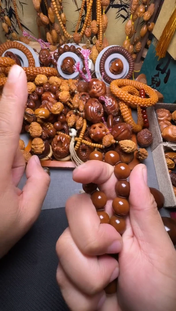 手串橄榄核光珠一个