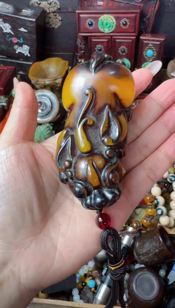 【闪购商品】蜜蜡裸石未镶嵌主播推荐：一物一拍，讲解为准！