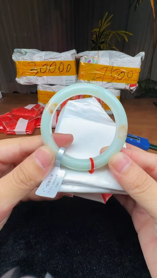 未镶嵌定制翡翠5066毛货不退不换 57-58圈