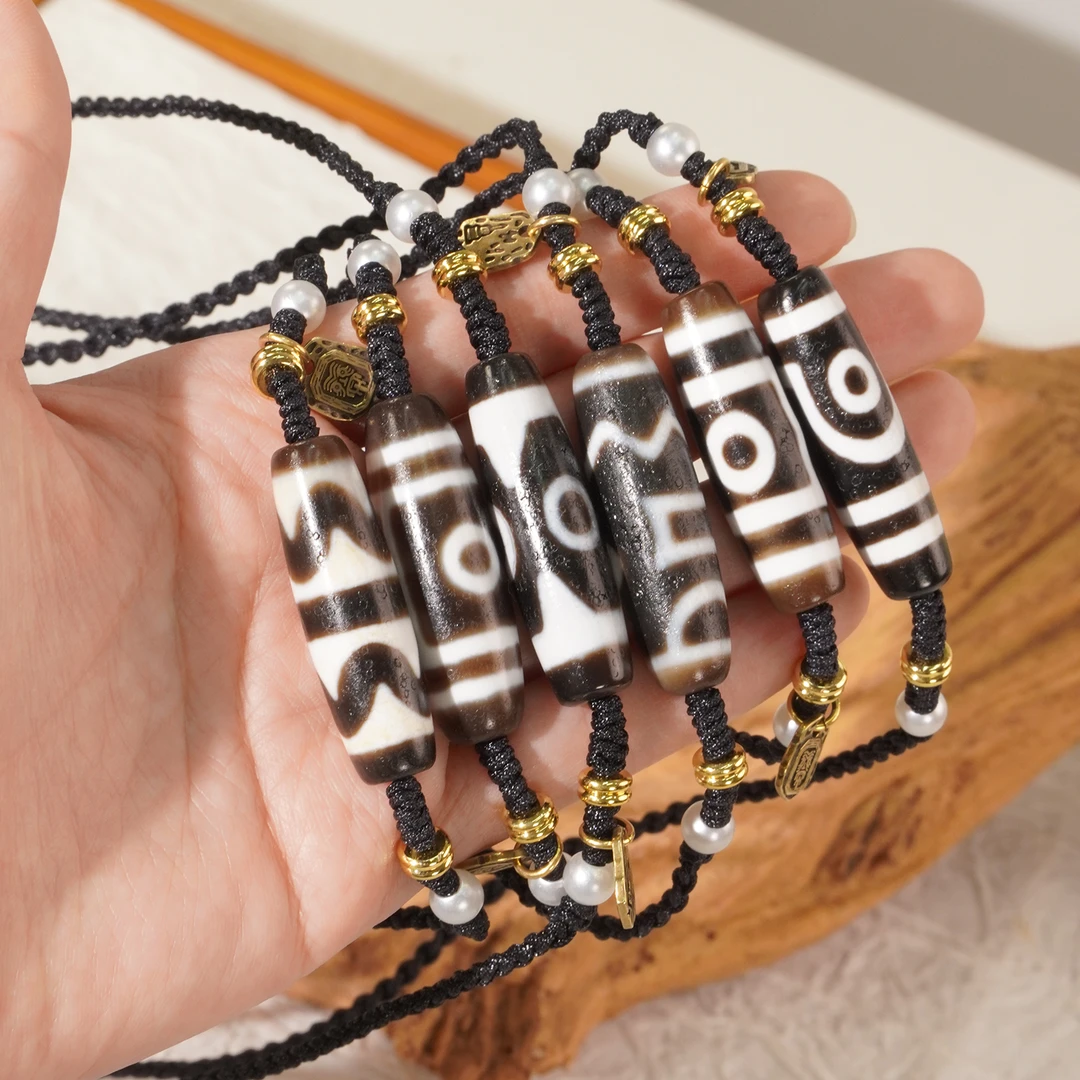 天然玛瑙黑白珠扎基吊牌锁骨链时尚百搭(多样性发货，发其一)