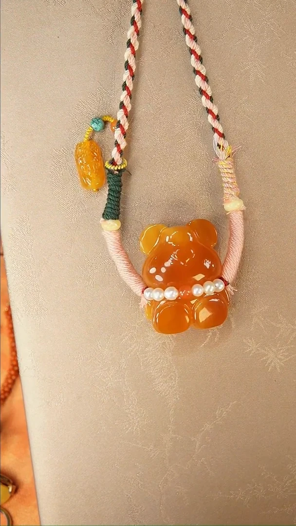 【闪购商品】琥珀颈饰未镶嵌颈饰