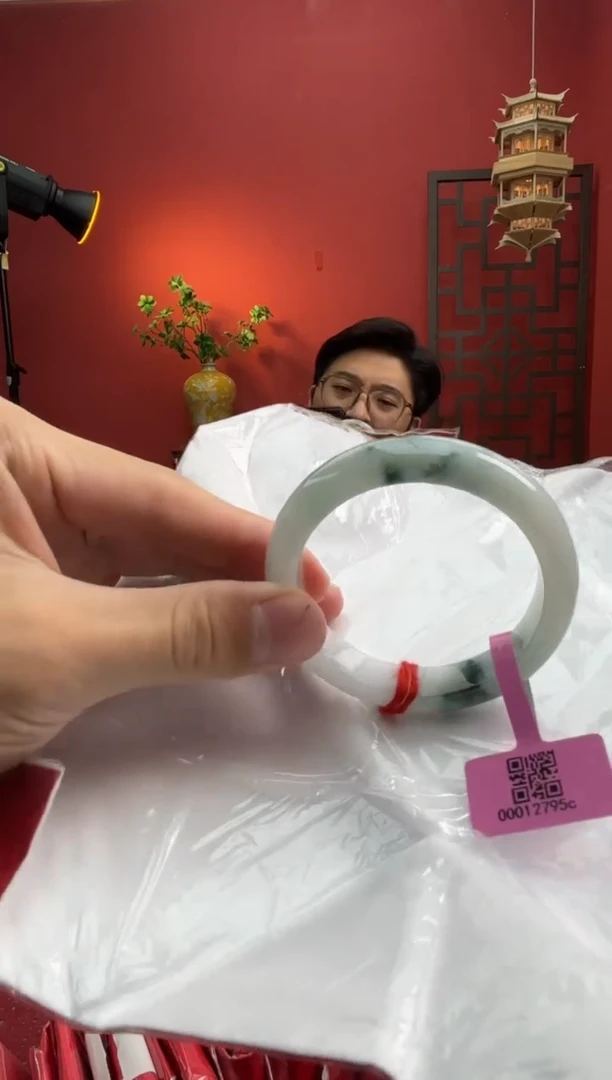 未镶嵌手镯翡翠翡翠手镯4