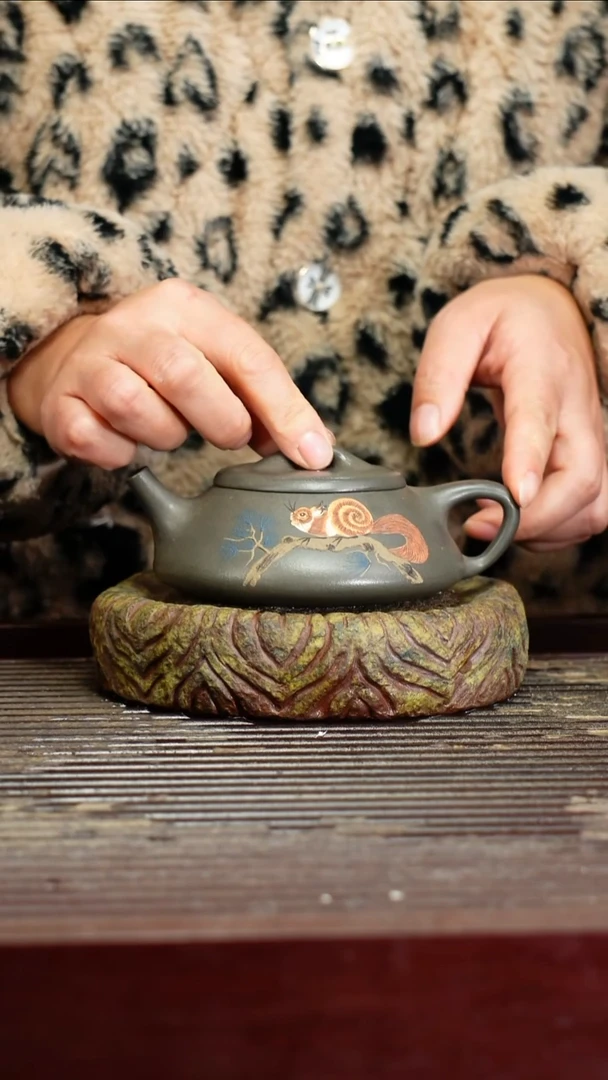 宜兴原矿紫砂壶茶壶宜兴原矿紫砂壶茶壶180C