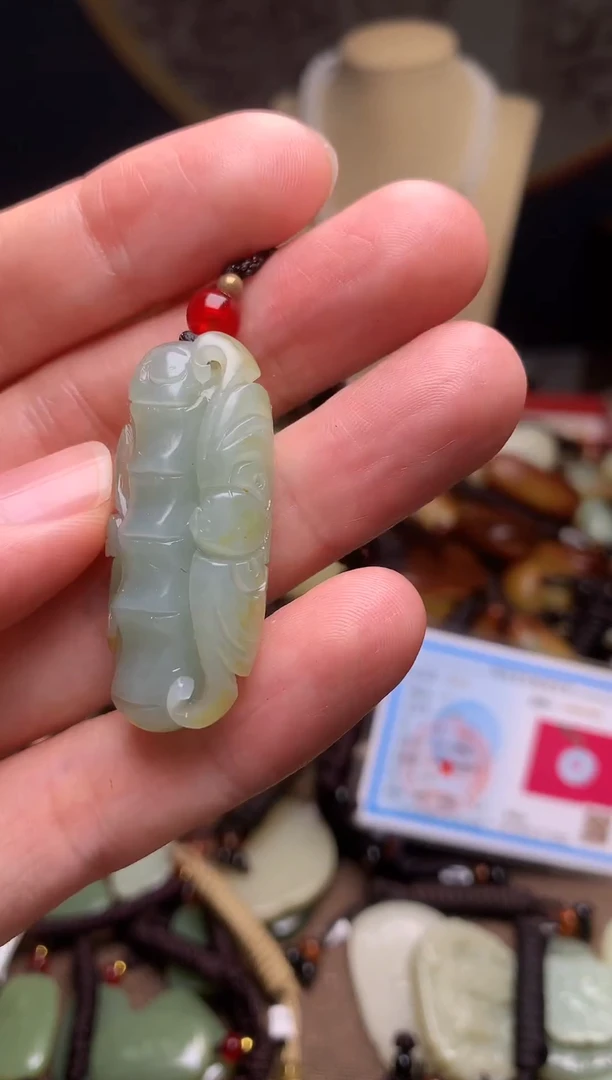 颈饰未镶嵌和田玉新疆料青海料清水和田玉吊坠