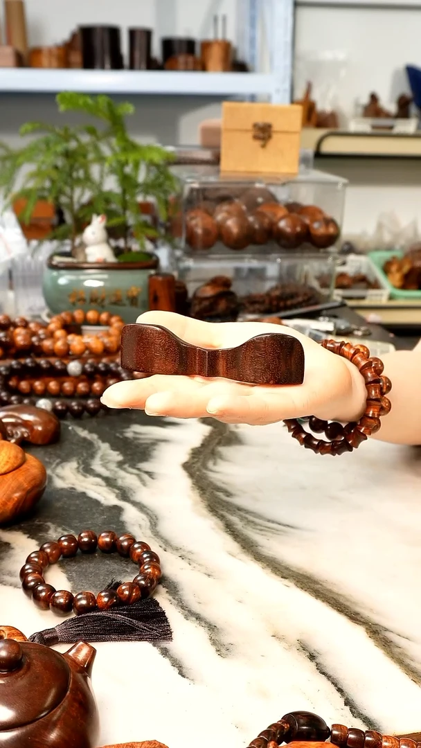 檀香紫檀（小叶紫檀）印度小叶紫檀随型笔架