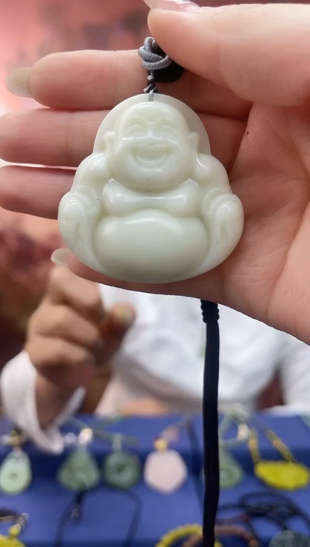 未镶嵌岫玉吊坠·