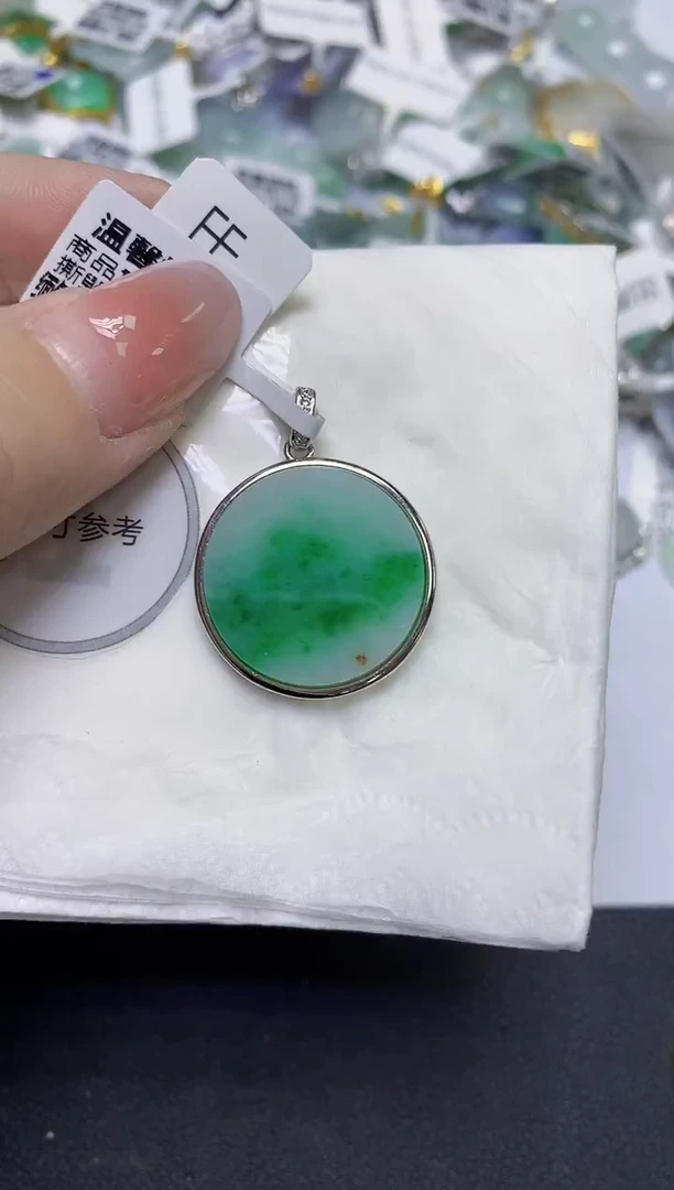 颈饰未镶嵌翡翠天然缅甸翡翠A货百元以上9元证书费自理