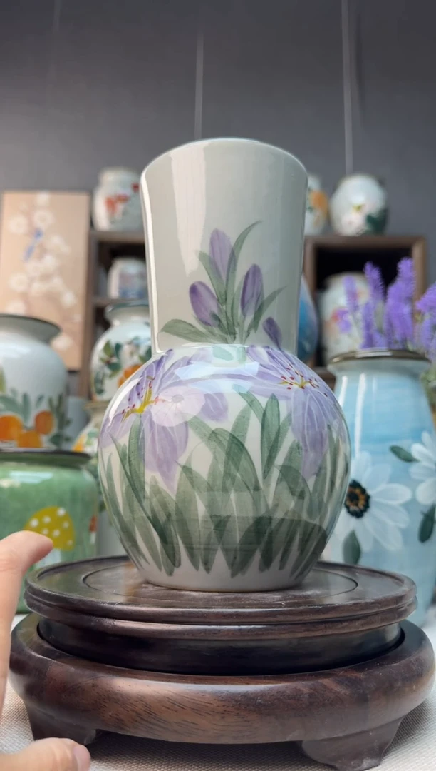 【闪购商品】瓶景德镇手绘陶瓷花瓶底部无孔高21口9左右