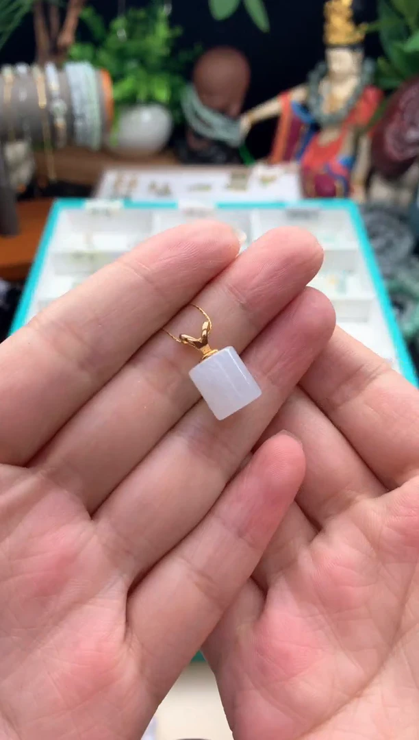 颈饰银S925镶嵌翡翠111