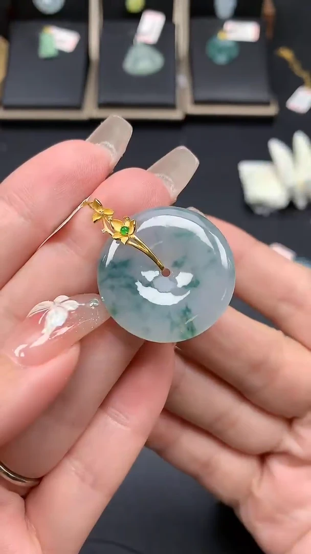 【闪购商品】翡翠吊坠(不含链)18K金镶嵌MS151223