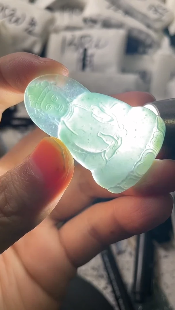 颈饰未镶嵌翡翠8