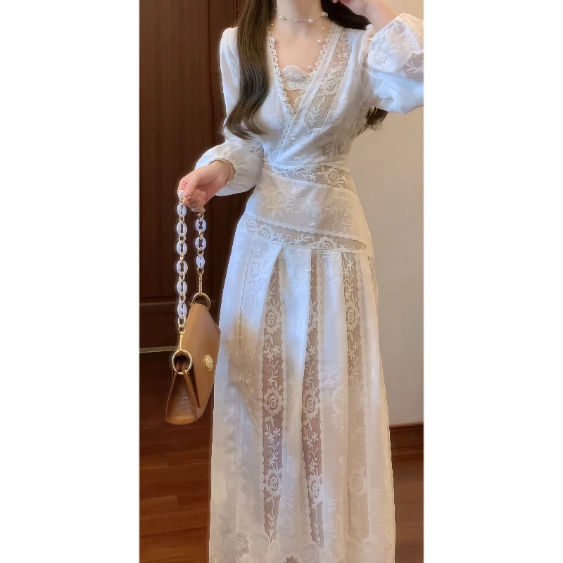 【一见倾心】法式重工刺绣蕾丝拼雪纺连衣裙女神范气质度假长裙9189