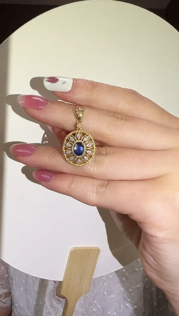 吊坠(不含链)蓝宝石18K金镶嵌13【主石1ct】
